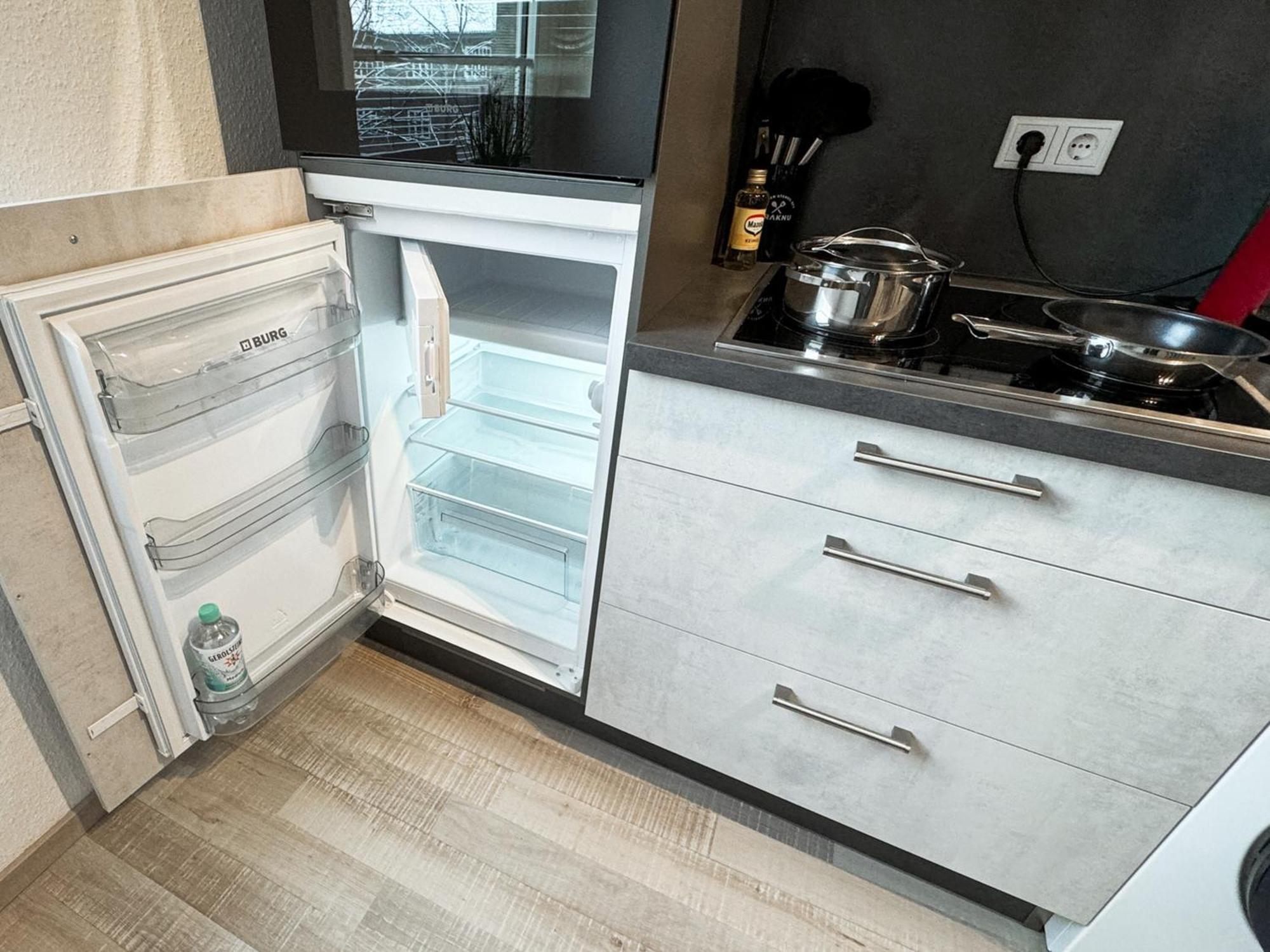 Modernes Apartment In Top Lage Komfortabel Eingerichtet Mit Arbeitsplatz Und Kueche - Geibelsuite Hannover Buitenkant foto