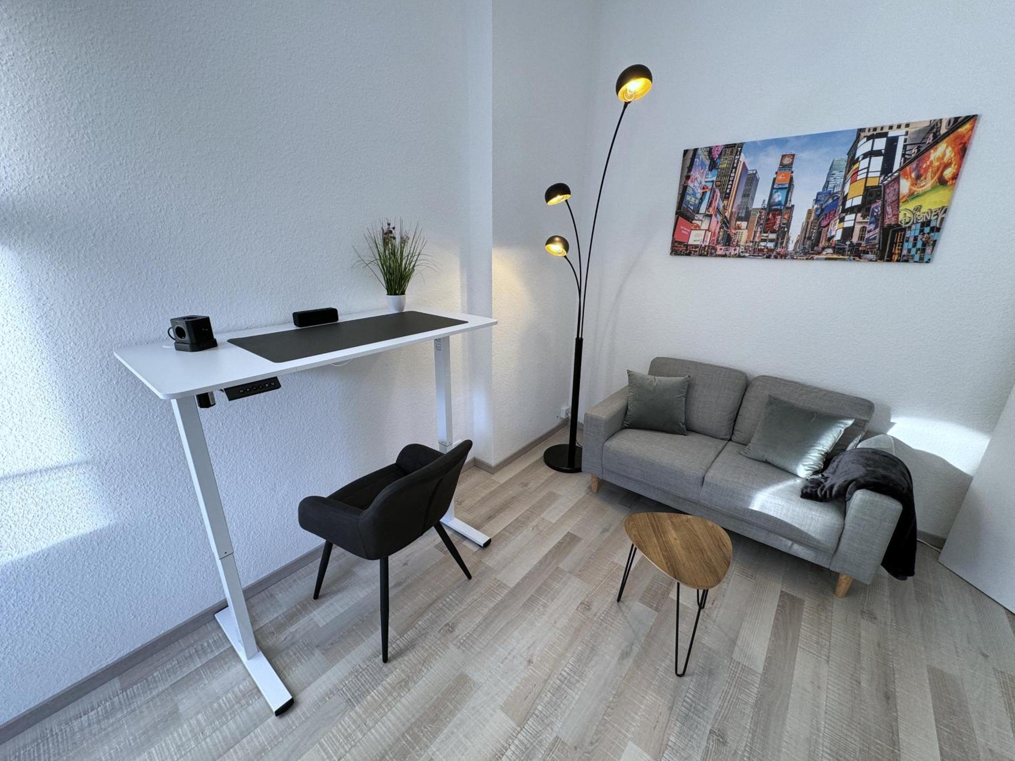 Modernes Apartment In Top Lage Komfortabel Eingerichtet Mit Arbeitsplatz Und Kueche - Geibelsuite Hannover Buitenkant foto