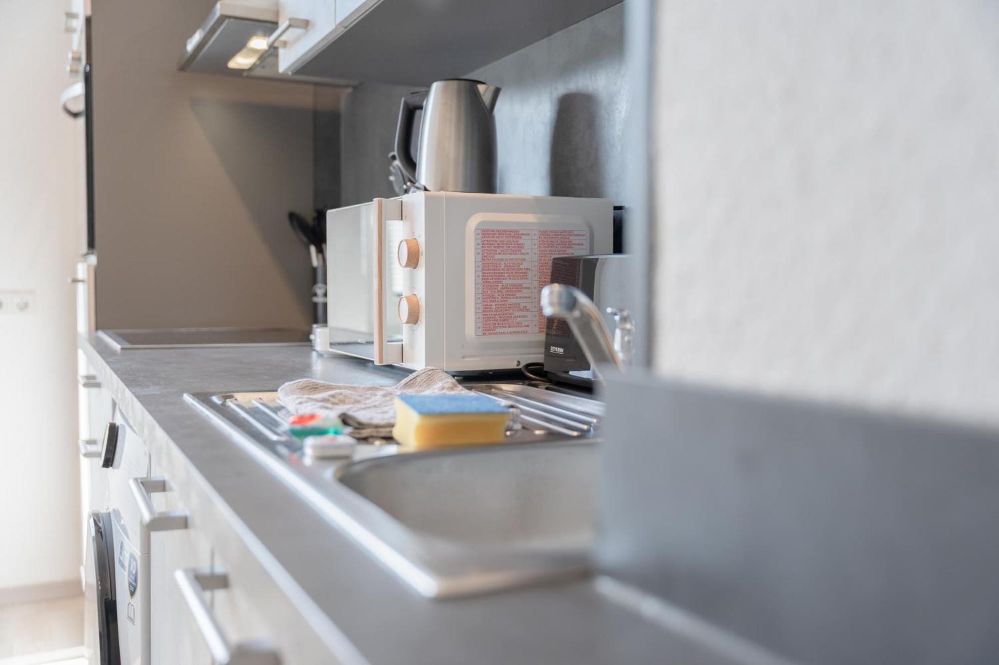 Modernes Apartment In Top Lage Komfortabel Eingerichtet Mit Arbeitsplatz Und Kueche - Geibelsuite Hannover Buitenkant foto
