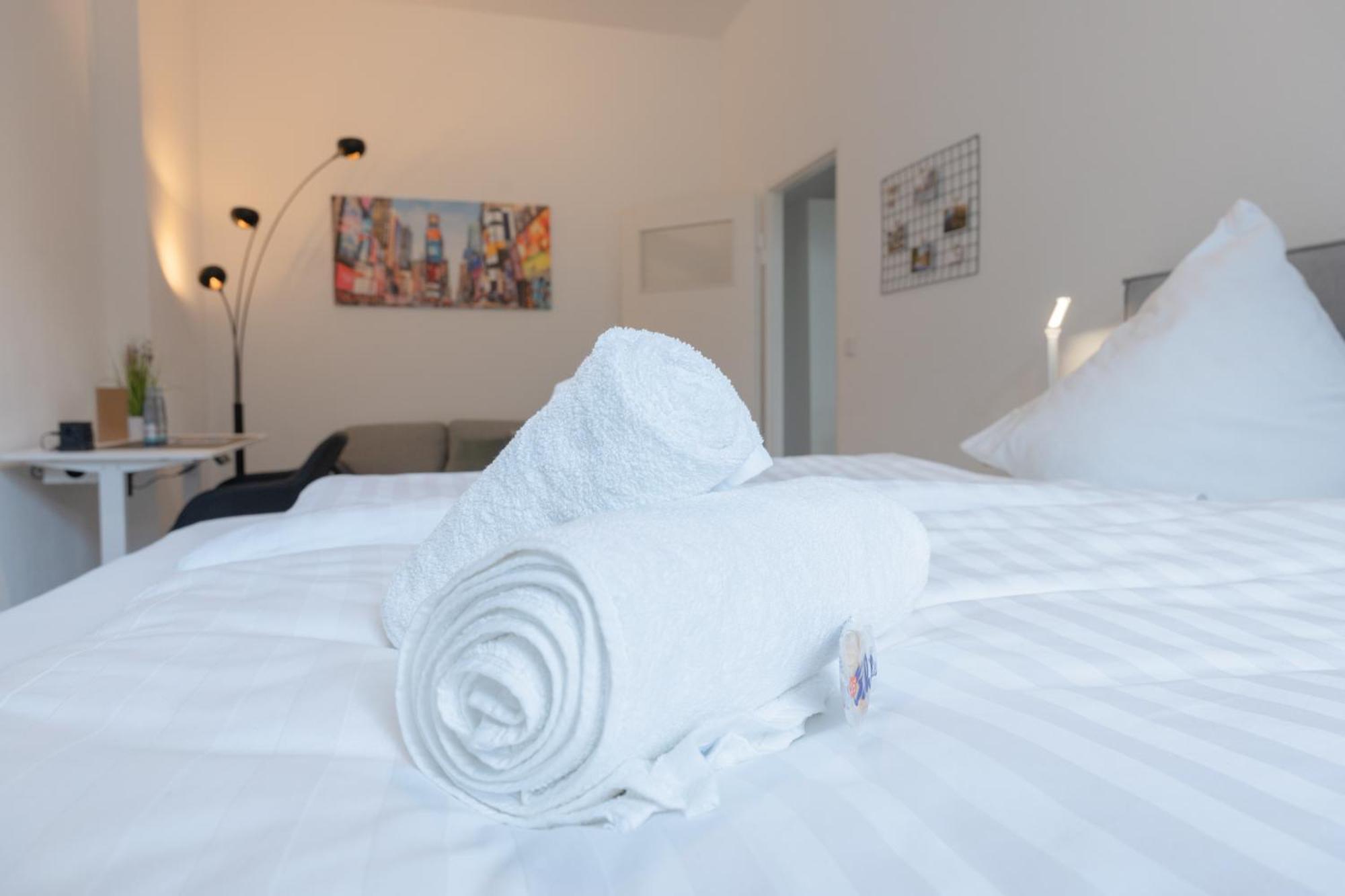 Modernes Apartment In Top Lage Komfortabel Eingerichtet Mit Arbeitsplatz Und Kueche - Geibelsuite Hannover Buitenkant foto
