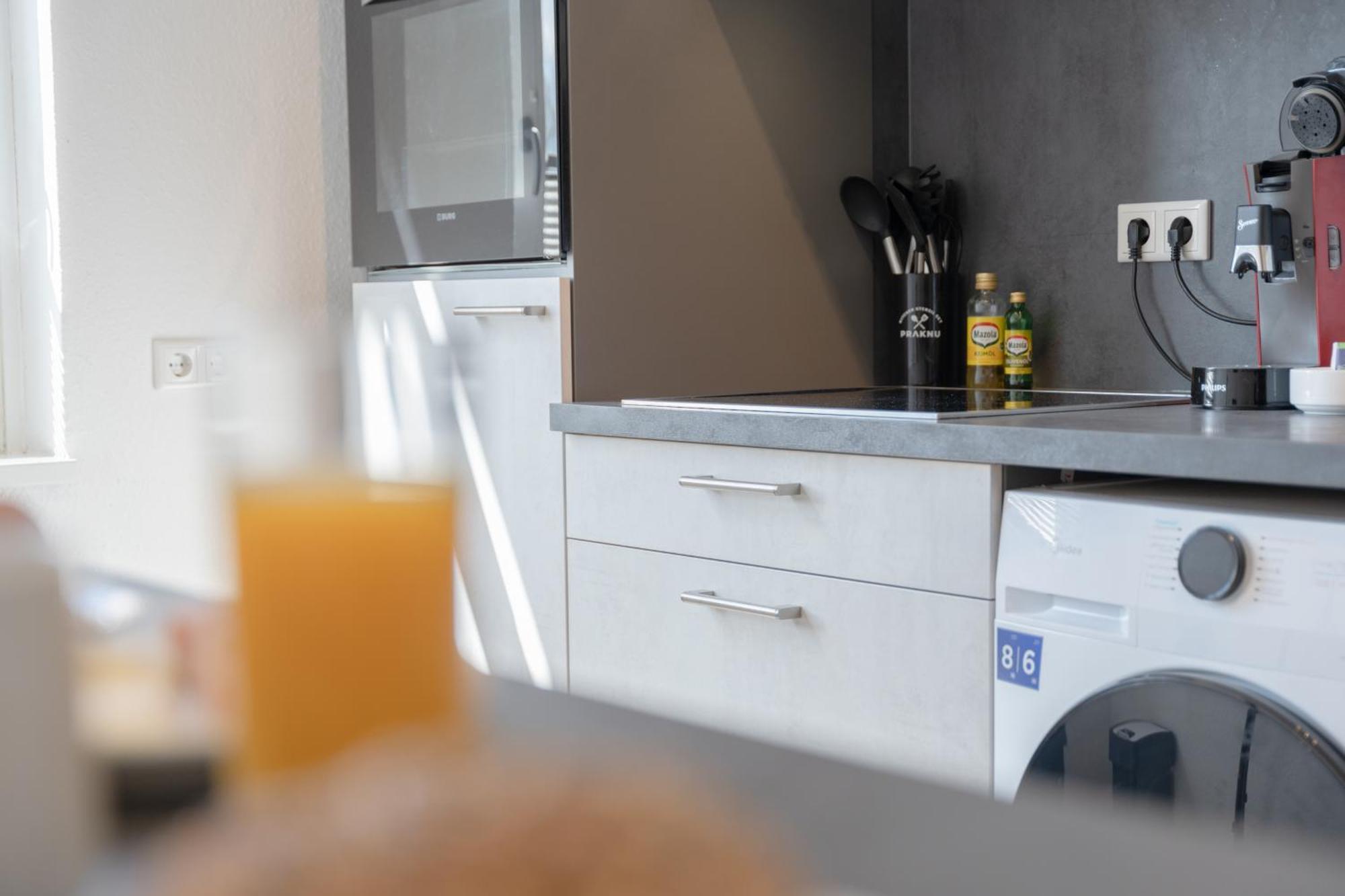 Modernes Apartment In Top Lage Komfortabel Eingerichtet Mit Arbeitsplatz Und Kueche - Geibelsuite Hannover Buitenkant foto